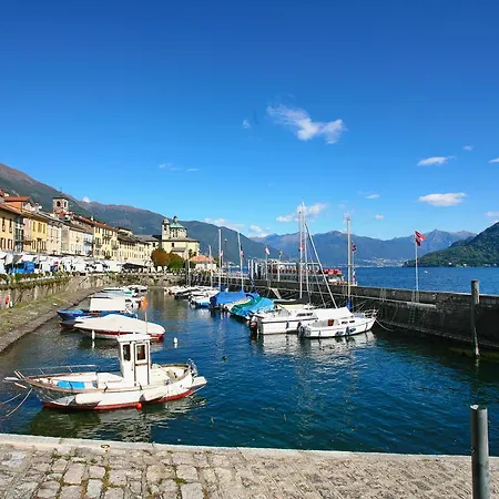 21 Oda ve Kahvaltı Cannobio