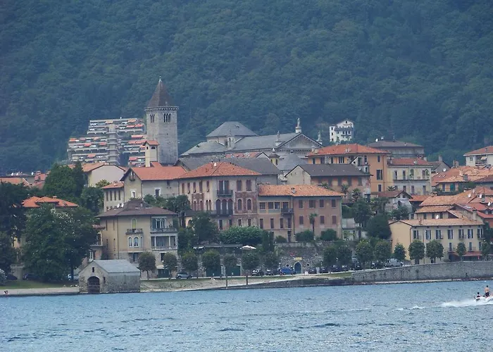 21 Oda ve Kahvaltı Cannobio